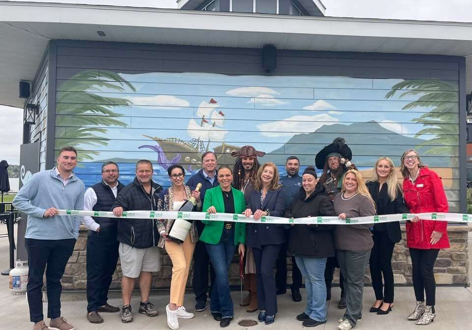 hotelcanandaigua ribbon cutting